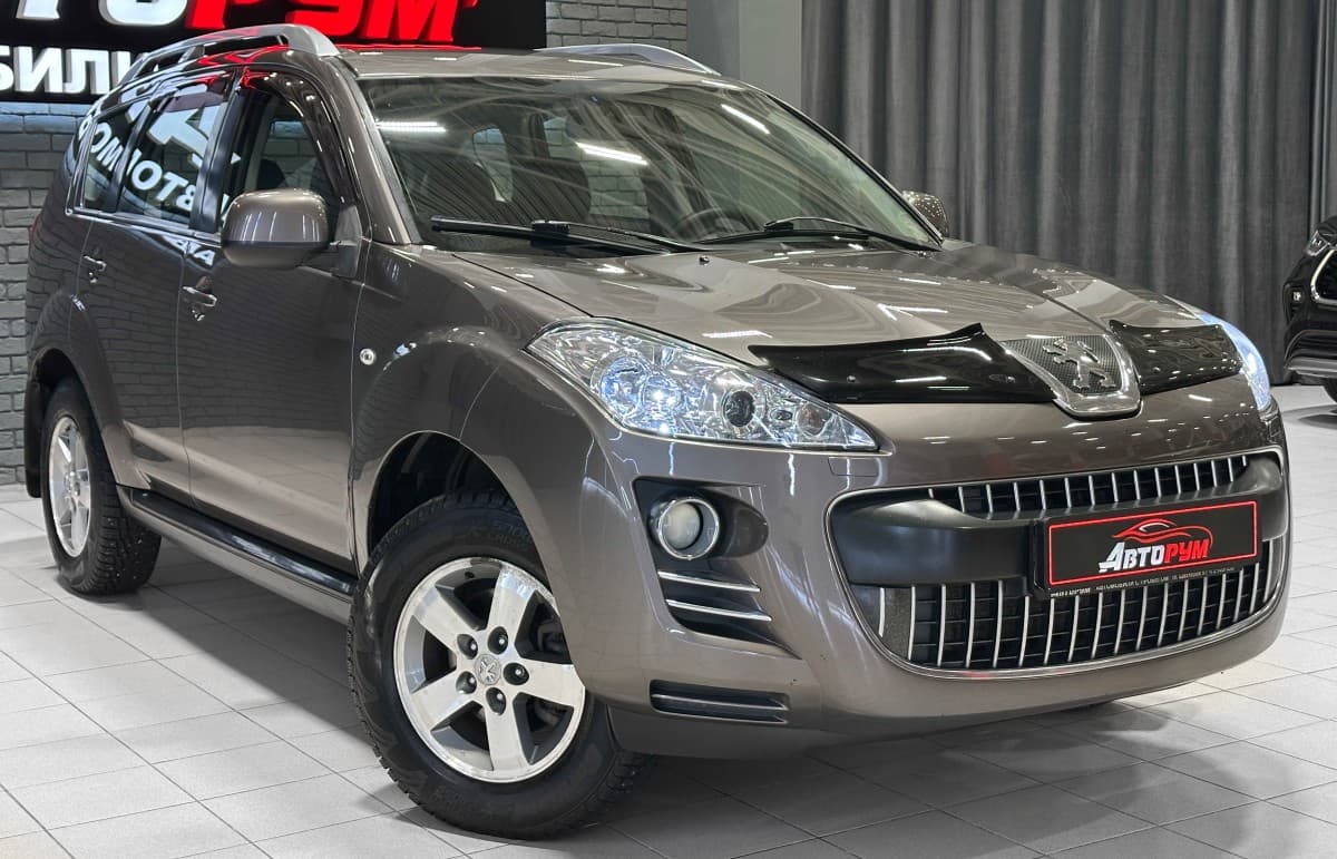 Peugeot 4007 - 5